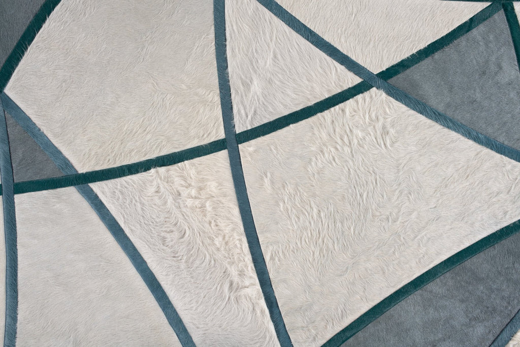 Silhouette / Hide Rug / 16032