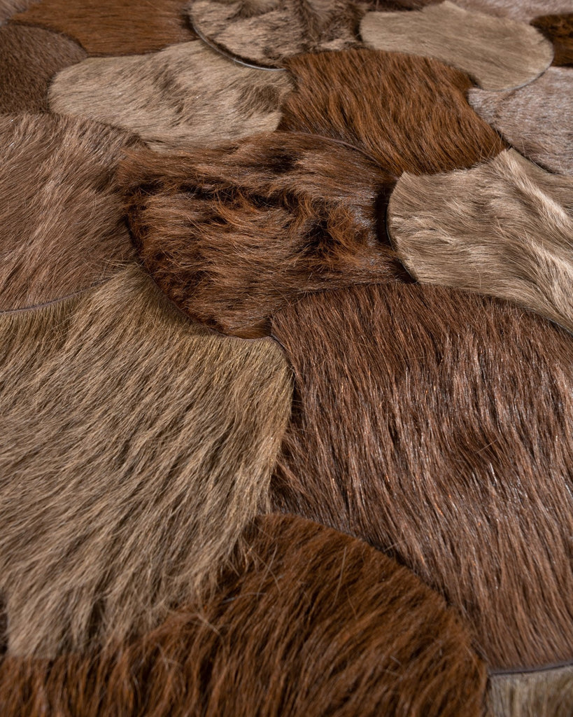 Leigh / Hide Rug / 17397