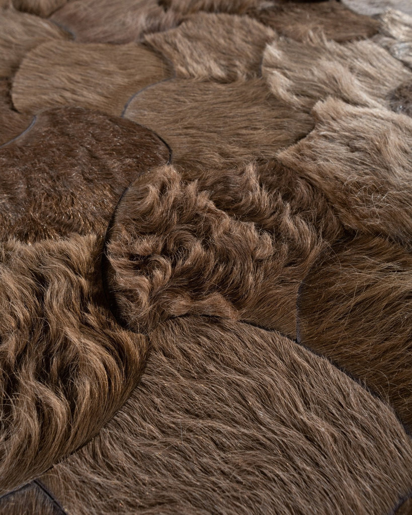 Leigh / Hide Rug / 16922