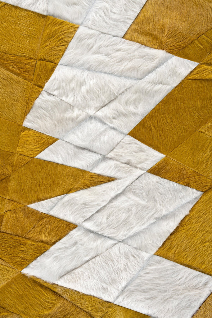 Upward / Hide Rug / 16090
