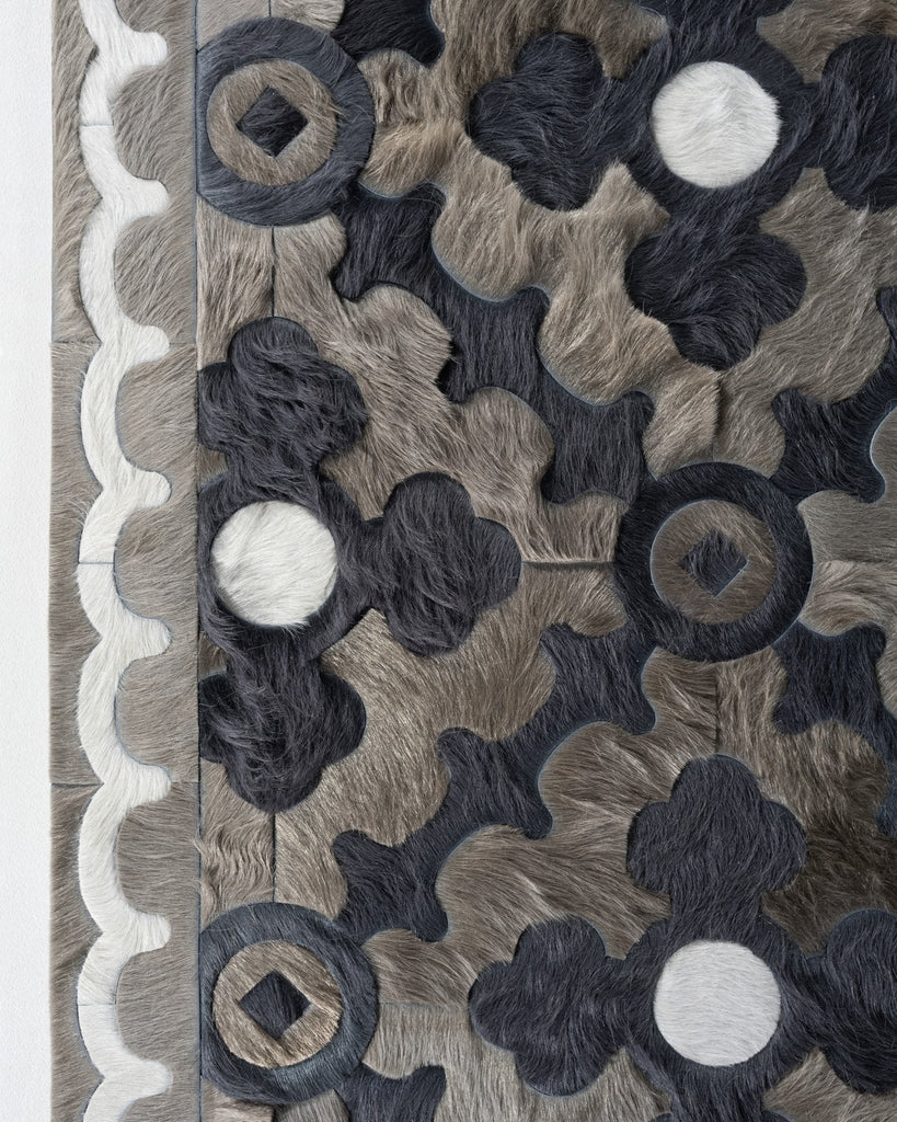 Empire / Hide Rug / 17361