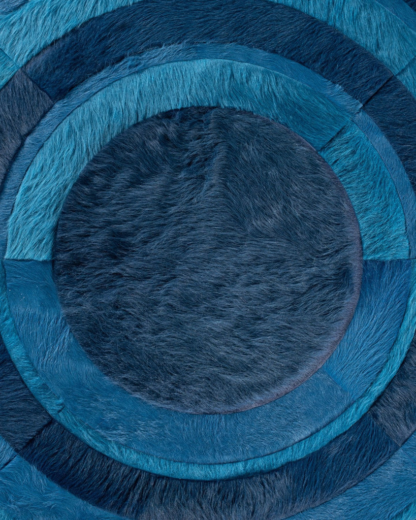 Moderne / Hide Rug / 15995