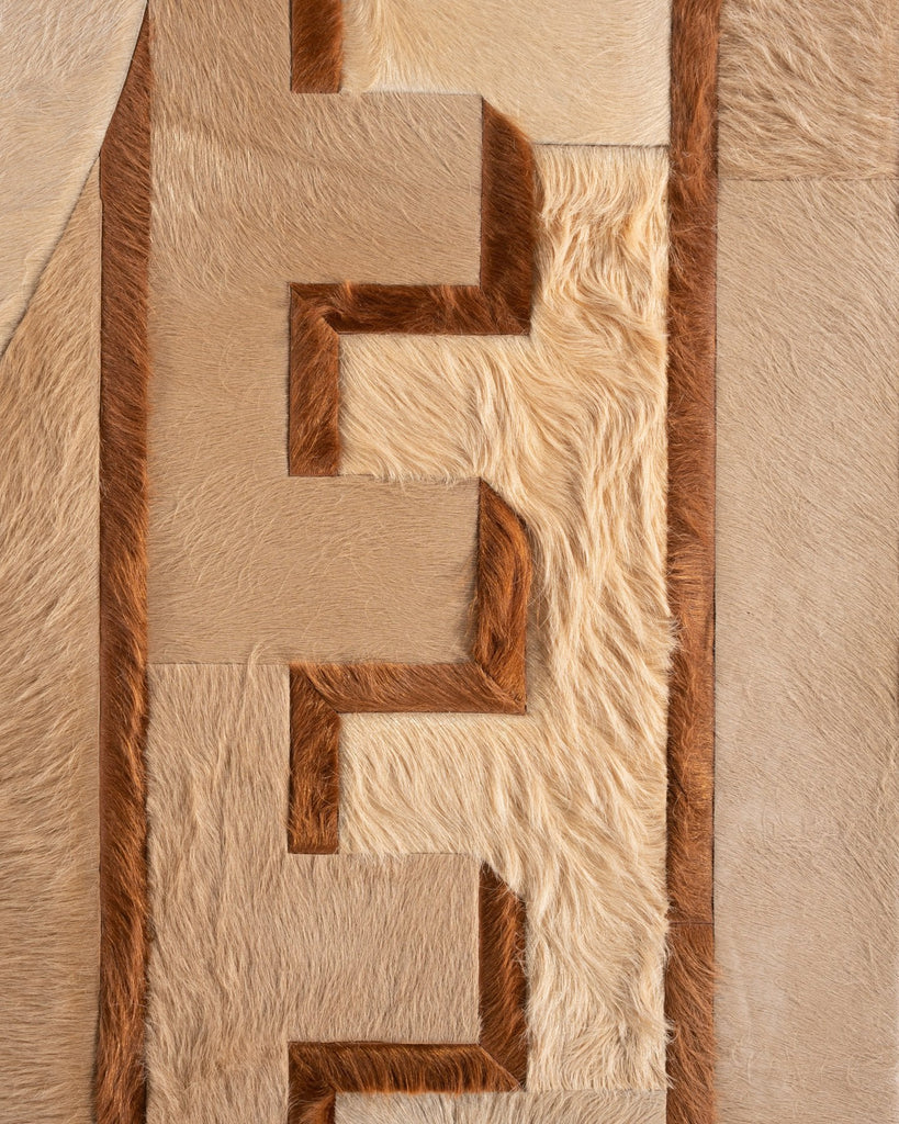 Moderne / Hide Rug / 15996