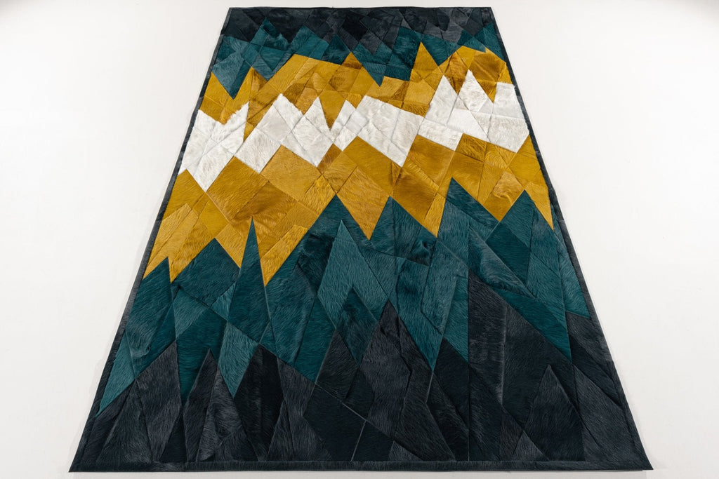 Upward / Hide Rug / 16090