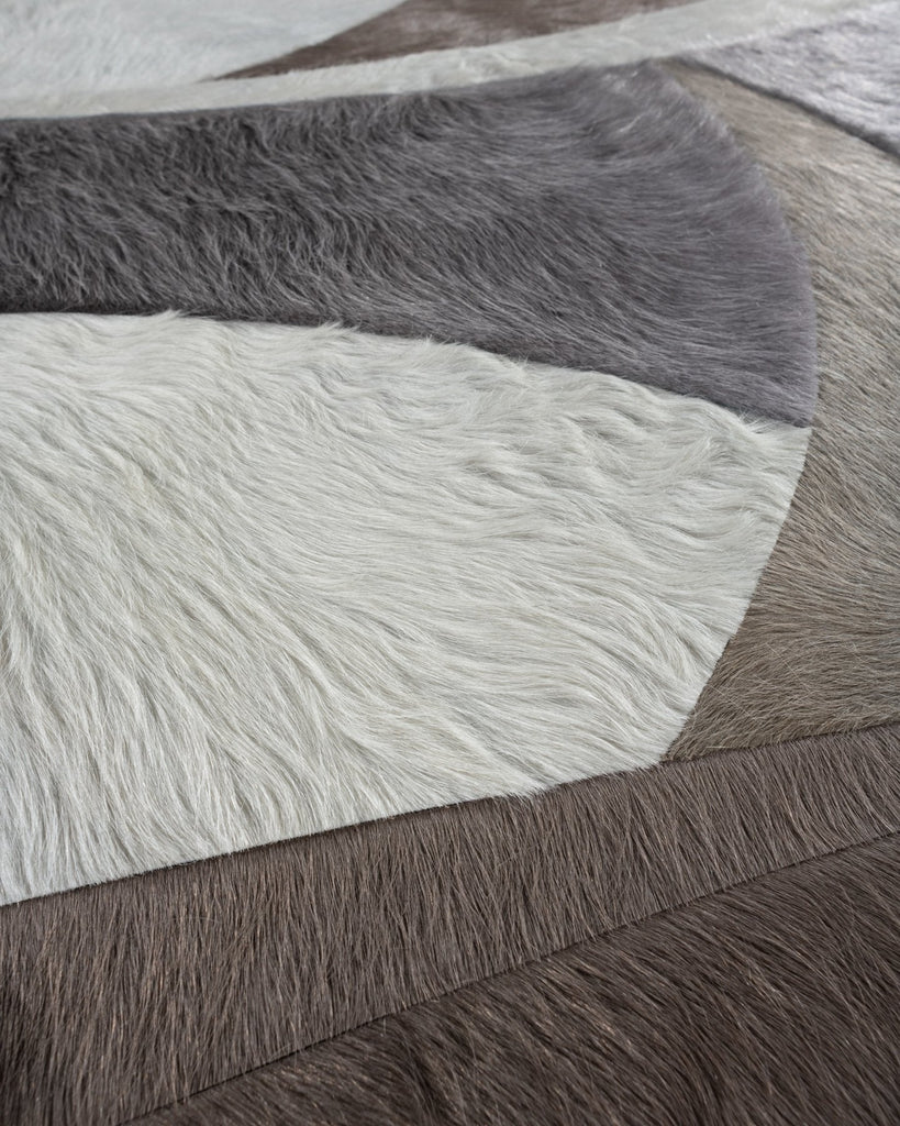 Luna / Hide Rug / 16723