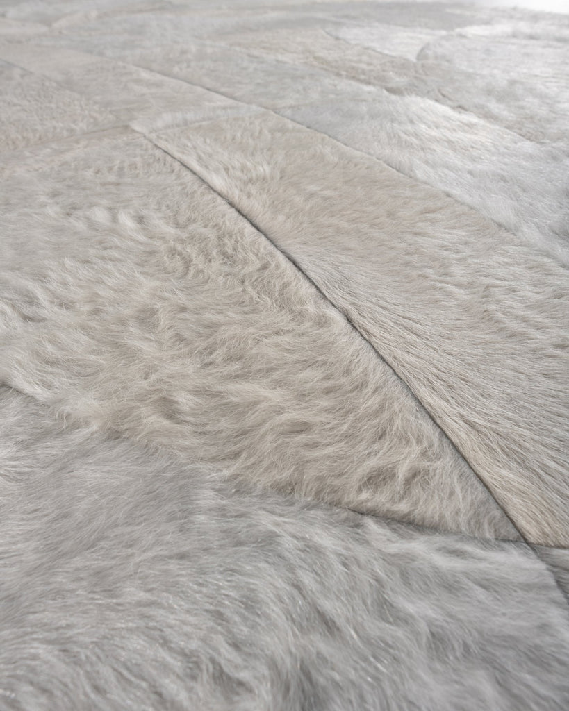 Luna / Hide Rug / 16687