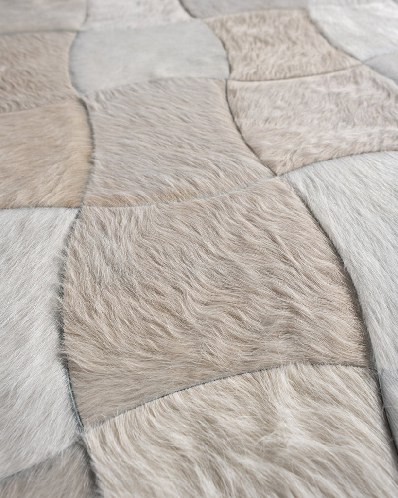 Mot / Hide Rug / 17334