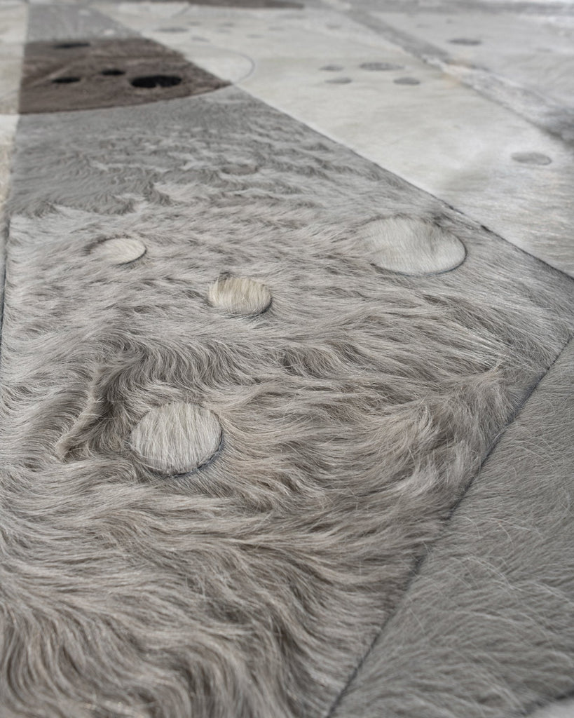 Rise / Hide Rug / 17146