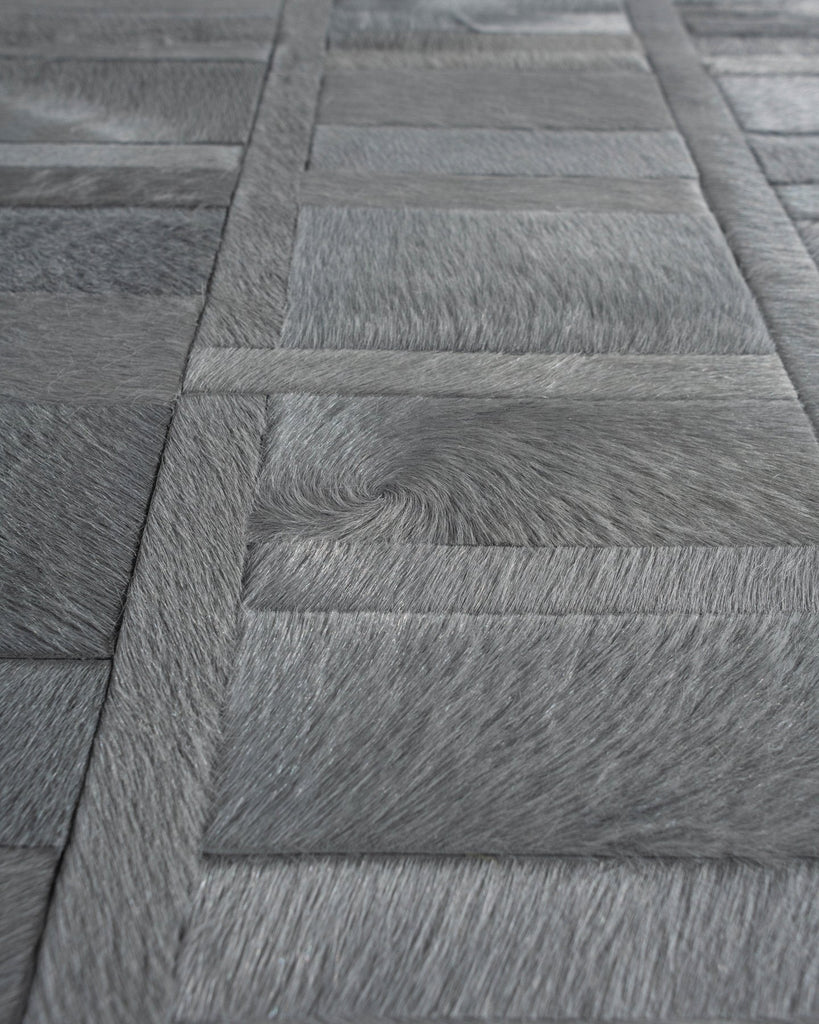 Four Seasons / Hide Rug / 17051