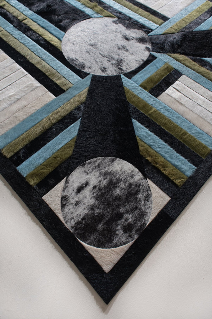Atlas / Hide Rug / 22649
