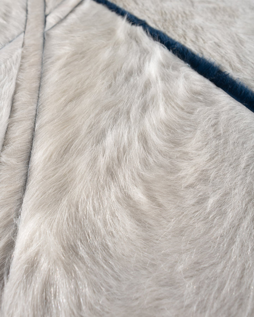 Silhouette / Hide Rug / 17230