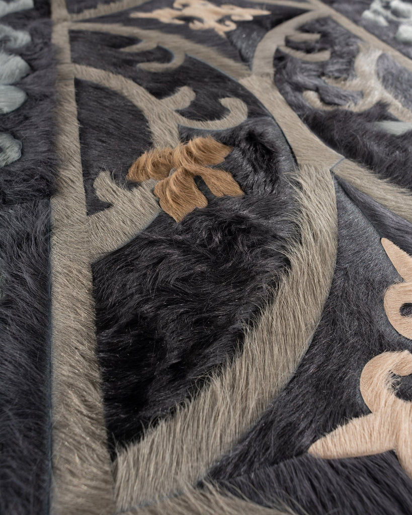 Polonaise / Hide Rug / 16000