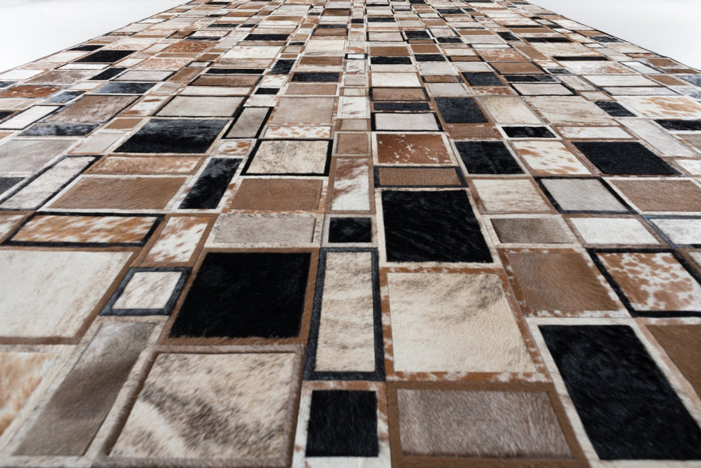 Confusion / Hide Rug / 16277