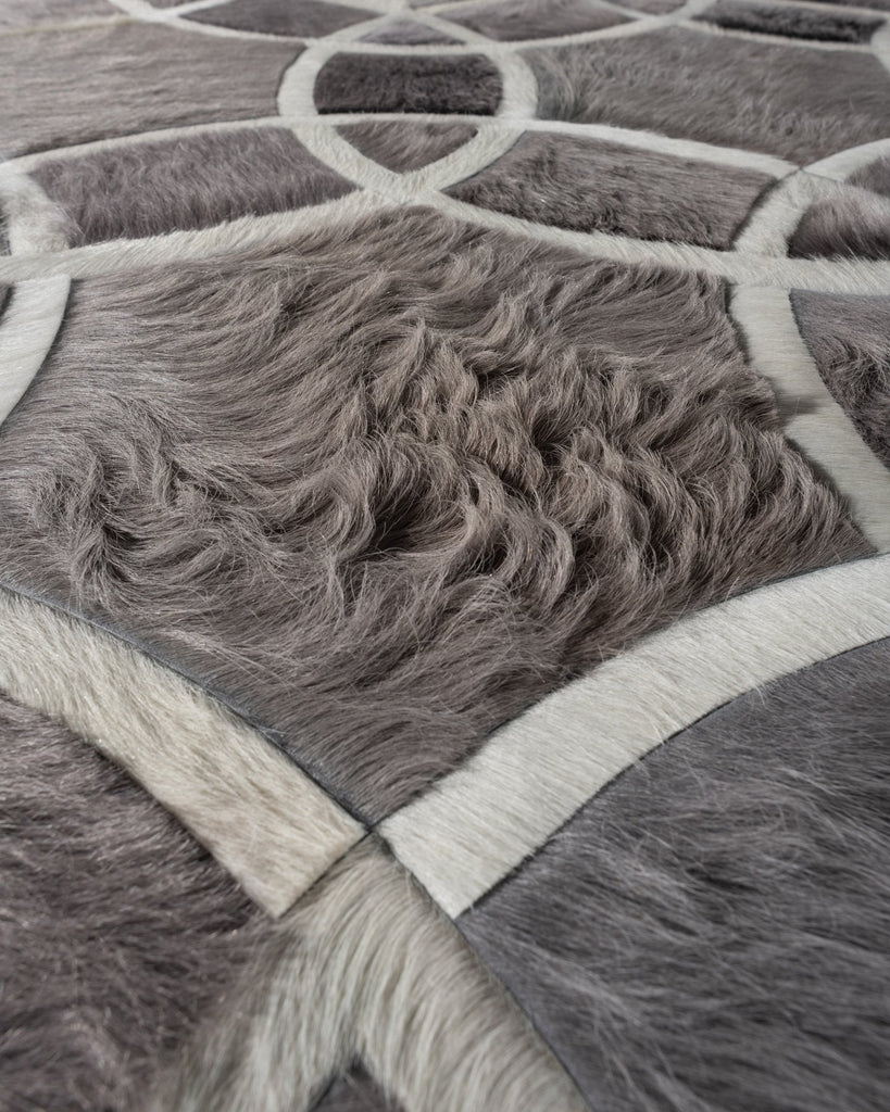 Alhambra / Hide Rug / 16921