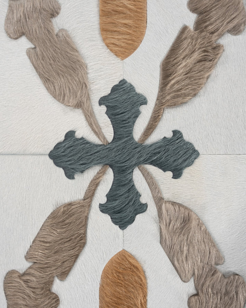 Aubusson / Hide Rug / 17420
