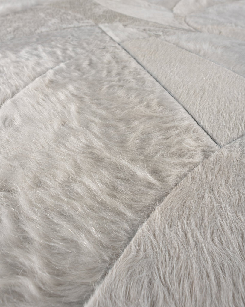 Luna / Hide Rug / 16687
