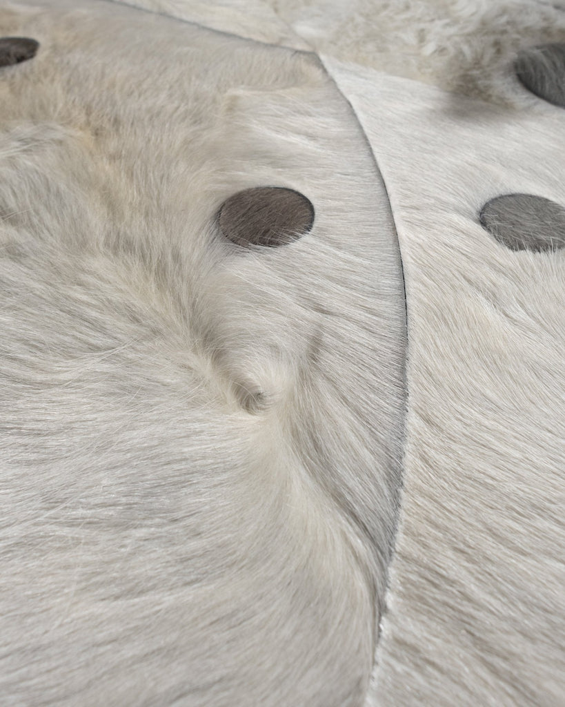 Rise / Hide Rug / 17146