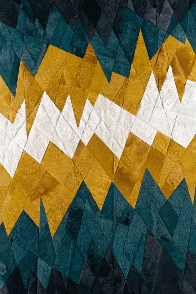 Upward / Hide Rug / 16090