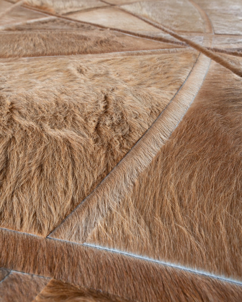 Silhouette / Hide Rug / 16657