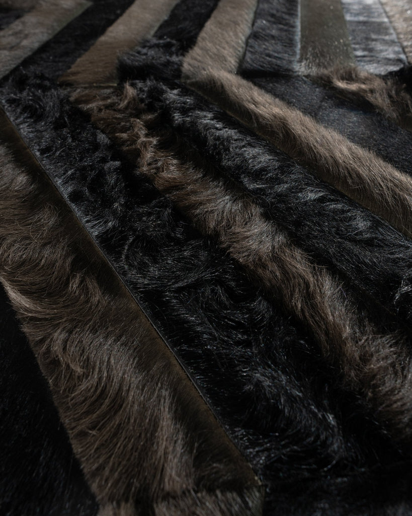 Ricochet / Hide Rug / 15264