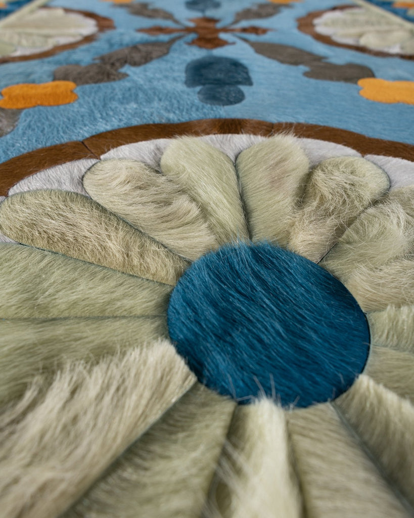 Aubusson / Hide Rug / 16003