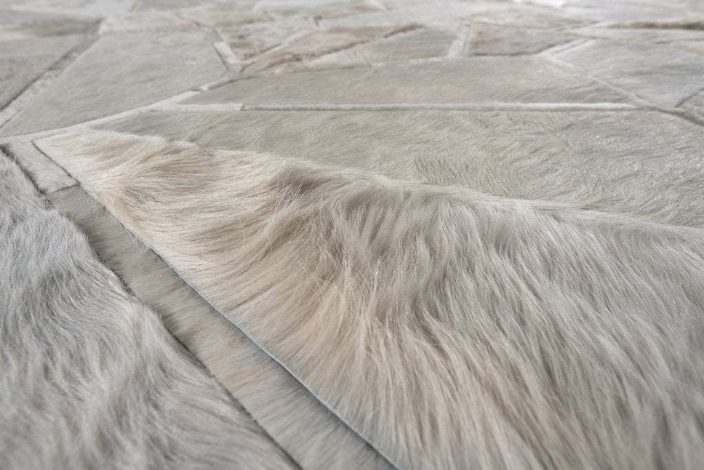 Lexar / Hide Rug / 16521