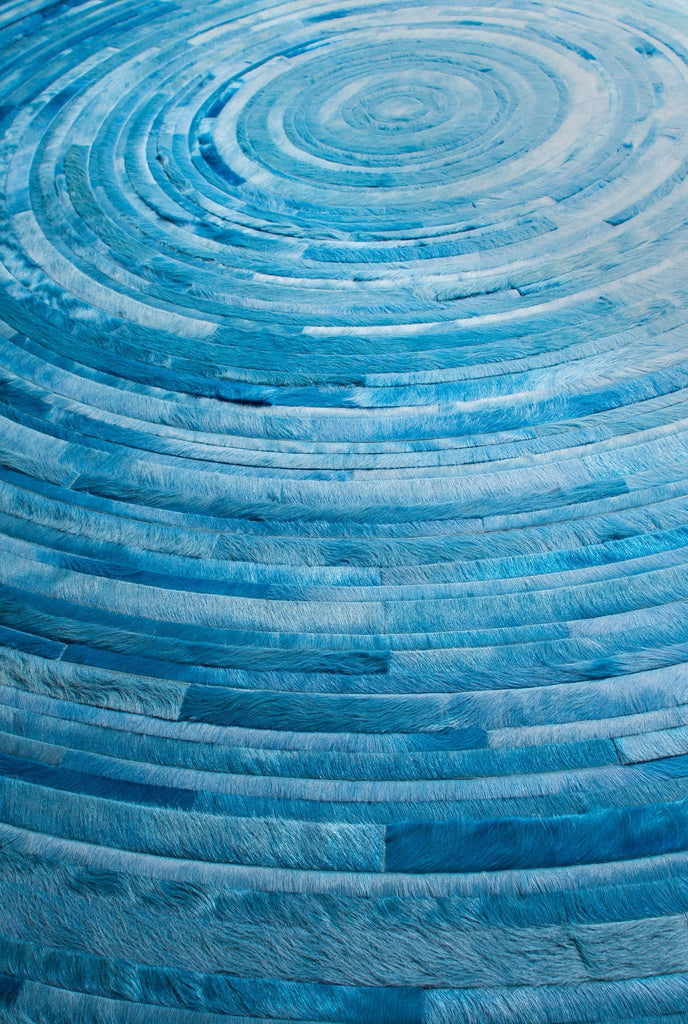 Transmission / Hide Rug / 09144