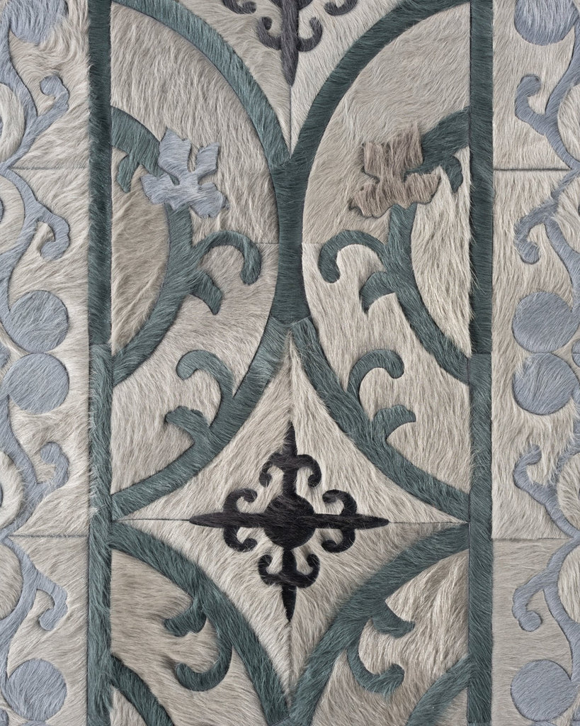 Polonaise / Hide Rug / 15999