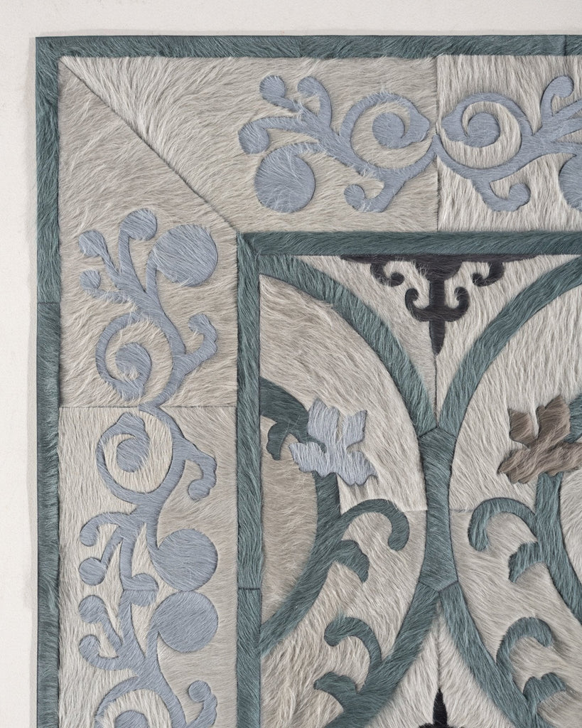 Polonaise / Hide Rug / 15999