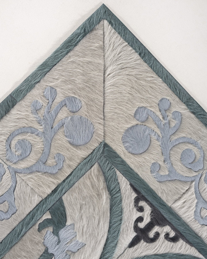 Polonaise / Hide Rug / 15999