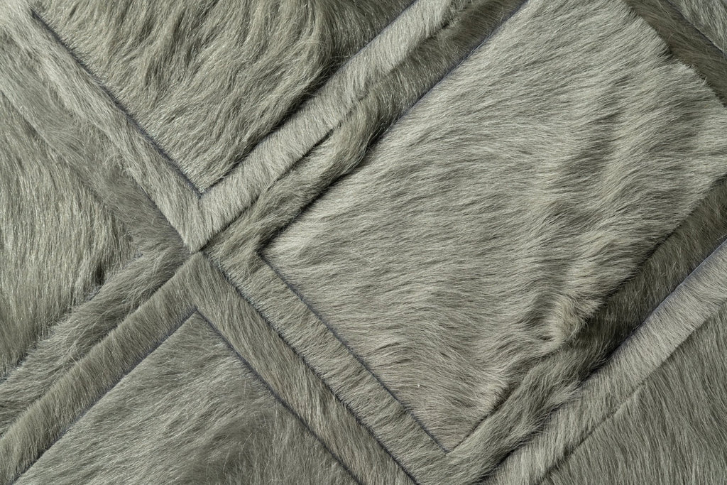 Promenade / Hide Rug / 14045