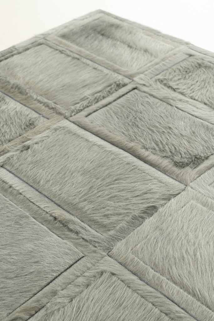 Promenade / Hide Rug / 14045