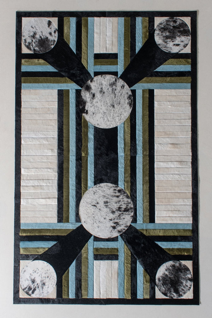 Atlas / Hide Rug / 22649