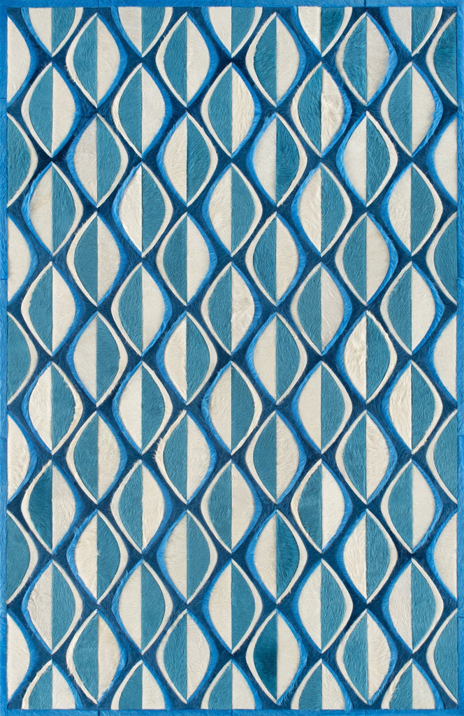 Flaunt / Hide Rug / 20576